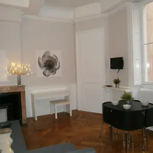 appartements-place-bellecour-lyon-cocoon.hotels-rhonealpes.com/